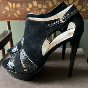 Elie Tahari Alana pumps size 38.5